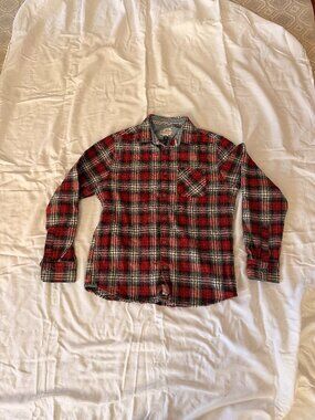 Cozy Plaid Flannel Shirt – Size Medium (Flag & Anthem Dry Goods Supply) ❤️🖤